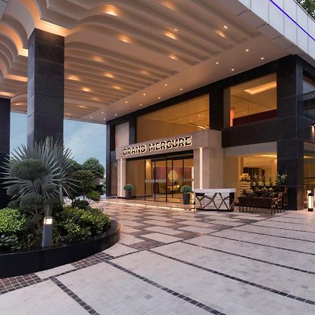 Grand Mercure Agra - An Accor Brand Exteriör bild